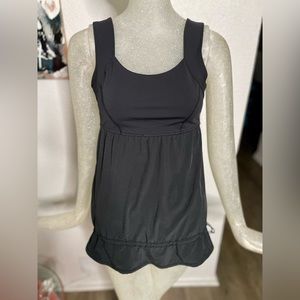 Lululemon Athletica Women’s Black Tank Top With Drawstring. Size 6